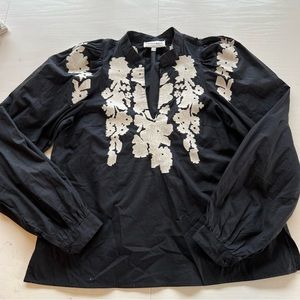S/38 black and white embroidered blouse, excellent condition